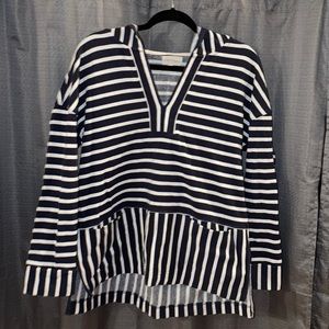 Mellóday women’s oversized sweater. Size Large.